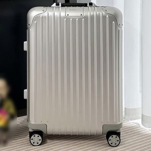 10A 2024 Fashion Designer Suitcase Lage avec roues Poignée en cuir Boîtes en alliage en aluminium Chariot de voyage Bagure de bord Boarding Boarding