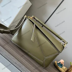 10A sac à bandoulière design sacs de qualité miroir sac de géométrie sac à bandoulière de maquillage de créateur en cuir véritable compartiment intérieur poche à rabat doux mode sac blanc