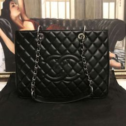 10A Chan célèbre noir emboss totes classiques en cuir femme sac à bandoulière glands fourre-tout sacs de mode épaule femmes sacs à main dame lettre messager femme sacs de soirée