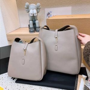 10a Fashion Bags City Echte lederen schouder Grote tas Luxe emmer bakken Handtas Dames Crossbody Hobo Wallets Bagage Purse XWMX