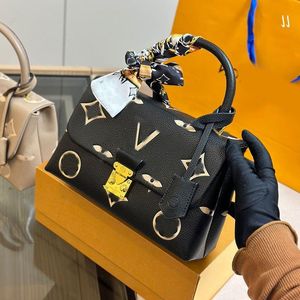 10A Fashion Luxury Handbag Designer Medium Moyen en relief épaule avec un bandoulière de carrosserie transversale à poignée supérieure