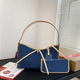 10a mode réel tous les petits sacs à main transportent un sac de grande capacité original luxurys transportant épaule du créateur en cuir sacs européens sacs cla xakk