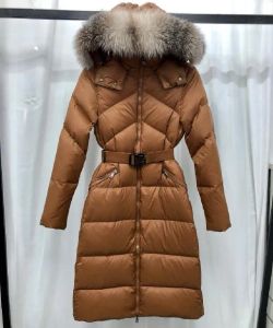 10A Haute Qualité Veste D'hiver Femmes Classique Casual Manteaux Styliste Veste Chaude En Plein Air À Capuchon Big Fox Col De Fourrure Parkas Outwear Noir Vert Marron