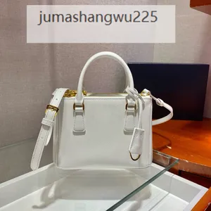 10a Luxury Designer Handsbag P Femme White Mini Killer Bag Cowhide Cross-Impreinte Single Single Crossbody Tote