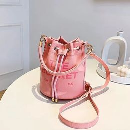 10A Luxurys Designer Drawstring Koppeling Tassen Damesmode Bucket Crossbody Travel Pochette Tote Tas Handtas Porties Tas