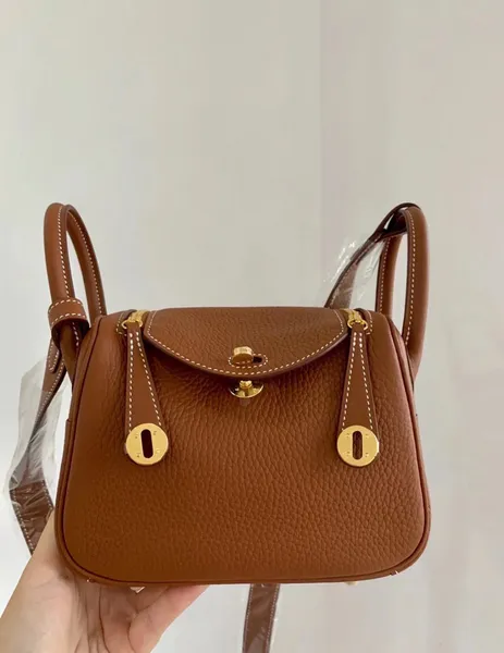 10A Espejo Calidad Clásico Bolso de mano para mujer Bolso de diseñador Bolsos de hombro de piel de becerro hechos a mano Señora Bolsa de viaje de gran capacidad Bolsa de compras 19 cm / 26 cm / 30 cm