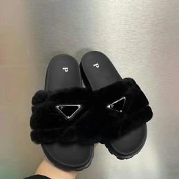 10a spiegelkwaliteit Designer Slipper heren vrouw pluizige dia's sandalen driehoek fuzzy Winter tazz Casual sandaal bont Slippers huis plat binnen buitenshuis Schoen Slide