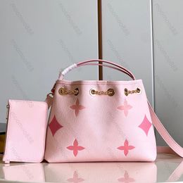 12A Nuevo espejo Calidad Diseñadores Pequeños Paquetes de verano Bolsas 28 cm Patrón en relieve para mujer Hobo Luxurys Cowhide Beige Monedero Crossbody Hombro Correa de cuero Bolsa de caja