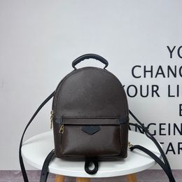 Sac à dos de designer 10a Mirror Quality Luxury Bag de luxe Sac à dos en cuir authentique avec boîte L001