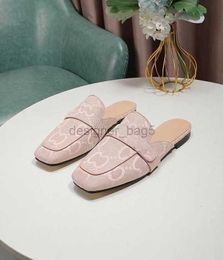 10A Mirror Quality Top Best Version Women Designer Slippers Tolevas Ton chaud éraflures rose Green Lady Classic Slides Flat Mules 35-42