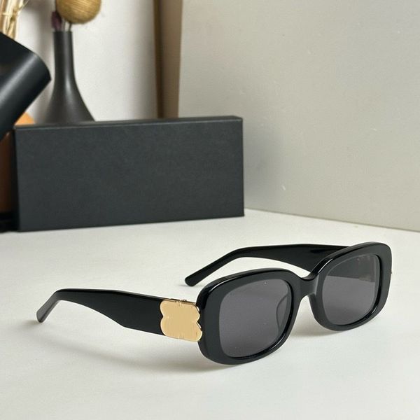 10A Mirorement Quality Fashion BB Designer Sungass Sunshes Classic Eyeglass Outdoor Beach Sun Sunes For Man Woman 7 Color Facultatif avec Boîte à boîte
