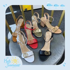 10a Kwaliteit 7 cm Heel Sandalen met doosontwerper Dames leer middenhakken Sandaal enkel Buckle Rubber Sole Mules 5cm 10 cm Haked Beach Sexy Luxe trouwschoenen