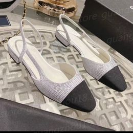 10A Diseñador de calidad Baotou Zapatos individuales con diamantes de imitación Moda Mujer Primavera Verano Sandalias al aire libre