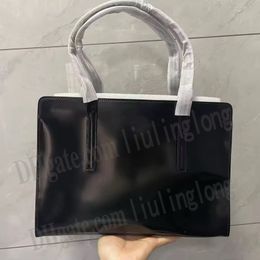 10A Réédition 1995 fourre-tout designer luxe femmes sacs à main sac à bandoulière fourre-tout en cuir véritable noir rouge blanc bandoulière matériel en métal poignées en cuir