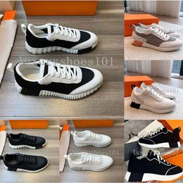 10A Rétro Miroir Qualité Designer Rebondissant Daim Chaussures Casual Baskets Respirant Patchwork Mesh Running Femmes Hommes Bounce Sneaker Chaussure Plate En Caoutchouc Antidérapante avec