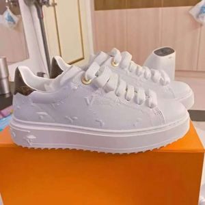 10A Retro espejo calidad diseñador Casual marca alta hombres cuero cordones moda 3D impresión deportes mujeres pequeños zapatos blancos