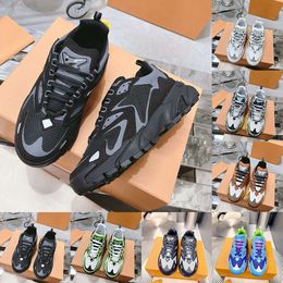 10A Runner Tatic Sneaker Men de lujo zapatos casuales Diseñador de zapatillas de zapatillas de zapatillas grises grises blancos verdes plateados negros para hombres de plateado de cuero