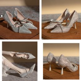 10a Slingback Femmes talons chaussures habillées créatrices triangle pompes en cuir noir sandales à bout pointille