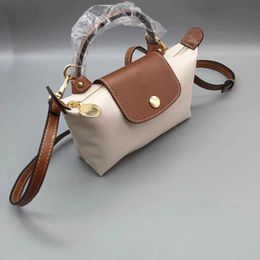10a Store Wallet Clearance Sacs en gros de poche Organisateur de poche Freight Source CowHide Zipper Hasp Mini Bage Sac Dumpling Designer Handsbags Gurse
