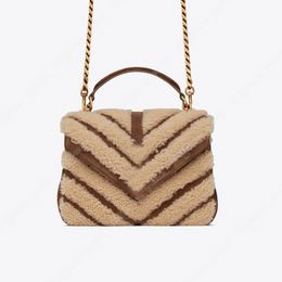 10A Bolso de cadena de gamuza de piel de oveja Diseñador de lujo para mujer Bolso cruzado para la universidad Bolso de mensajero de calidad de espejo Bolso de hombro con solapa Bolso de colcha blanco y negro