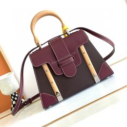 10A Bolsos de diseñador de calidad de espejo superior Bolso de mujer Marcas famosas Bolso de mano Saigons Correas de madera Señora Hombro Crossbody Monedero Bolsos de cuero genuino Envío gratis