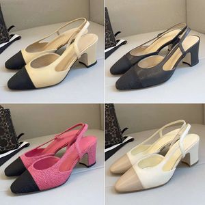 10A Top Quality Classic Cuir Flats Kitten Talons Slingback Sandales Pumps 65 cm Blocs gros talons robes Chaussures Femmes Designers de luxe Sandales Womens Wedding with B