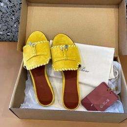Designer Slippers Sandal Loro Mule Summer Casual Chaussures Suede en cuir Pianas Sexy Femmes Flat Tlides 10a Top Quality Charm Sunny Charm Outdoors Beach Sliders Box