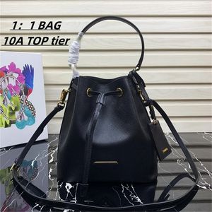 10A Top Calidad Luxurys Designers Bolsas Mujeres Cartera Bolso Negro 22 * 22 * 14 cm 1BE032 Bolsas Bolsa de cadena de oro Bolsa de hombro Bolsa de canal con caja B43