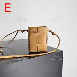 10A Mini bolso de cubo de calidad SUPERIOR bolso de diseñador 9 cm bolso bandolera de cuero genuino bolso bandolera con caja B34