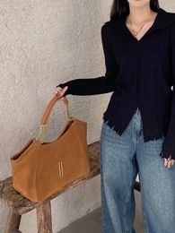 10a topkleding nieuwe kettingzak vrouwen maal je areasous lederen handtassen bruine bakken luxe ontwerper y boodschappentas mode grote reis strandtassen crossbody tote