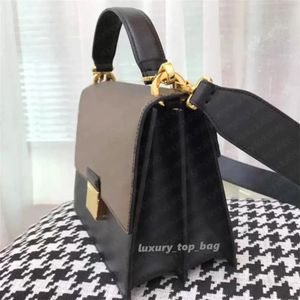 10a Chain de chaîne de chaîne florale noire classique pour femmes sacs à bandoulière sac en cuir sacs de mode