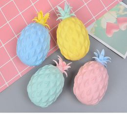 10 cm mignon grand ananas comproquette jouet anti-stress boule de raisin drôle gadget toys toys autistique poignet pour enfants enfants 4 couleurs