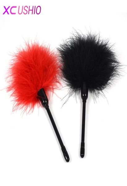 10 cm Pluma de coqueteo corta Cosquillas de azotes negras Juguete sexual Látigo de coqueteo de plumas Juguete erótico Coqueteo Flogger esclavo suave para pareja 079448888