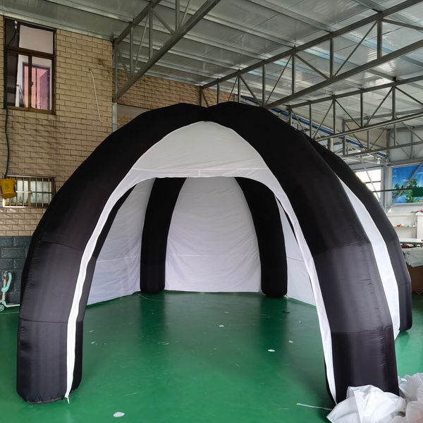 Tente d'araignée gonflable extérieure personnalisée de 10 m de diamètre avec porte à fermeture éclair et murs de la teinte noire blanche Gazebo pneumatique pour les événements