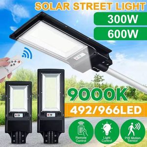 Lámpara Solar de alta potencia de 300W y 600W, farola, iluminación exterior, Sensor de Radar, lámpara de carretera con poste de control remoto, 492led, 966led