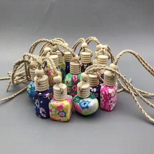 10 ml-15 ml Polymeer Klei Keramiek etherische olie fles Auto hangende decoratie Auto Thuis Hangend touw leeg Parfumflesje Houten deksel Gift Gdukq