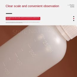 10ml 50ml 100ml 200ml Escala de botella de agua de plástico graduada Muestreo semi transparente PE Embalaje de solvente de líquido de boca pequeña