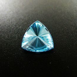 10mm Driehoek Vorm Fancy Faceted Cut Natural Sky Blue Topaz Semi Precious Stone Gemstone DIY Ring Oorbellen Cabochon 4160005 H1015