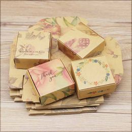 10p WholesaleDiy Handmade Flower Style MERCH YOU PACKING BOX Kraft Paper Wedding Candy Box 65x65x30mm Party Suppile