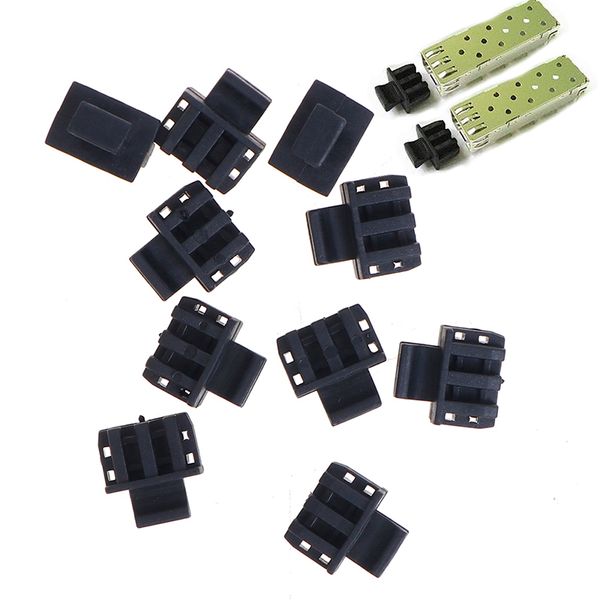 Les modules de fibre de couverture de protection SFP 10pc couvrent les accessoires d'électronique de consommation de bougie de poussière de cage à poussière