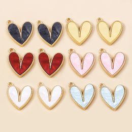 10pcs 18*16 mm Pequeños encantadores de corazón de aleación colorido Lindo colgante de amor para pulseras de bricolaje Joyas para hacer accesorios 240408