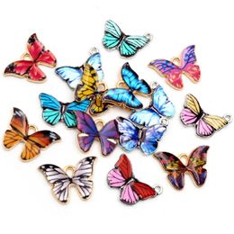 10pcs 21x15 mm 19x16 mm Charmes de papillon coloré reproche du collier en métal en émail