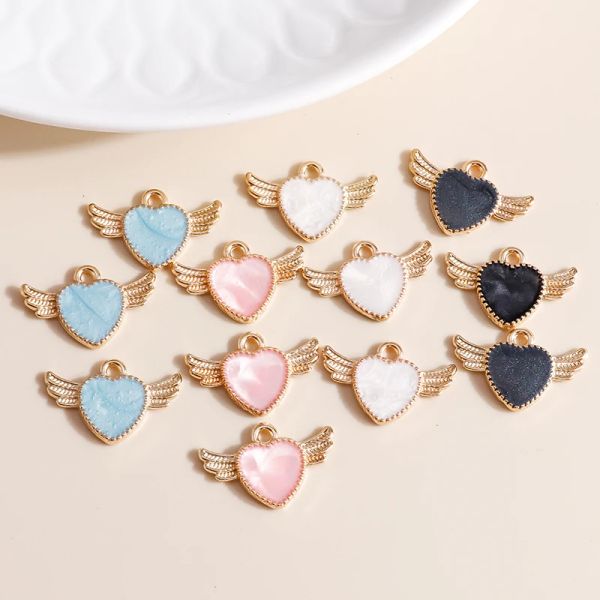 10pcs 22*14 mm 4 alas de color Fly Love Heart Charms para joyas que hacen esmaltes Pendientes de bricolaje Pendantes Collares Accesorios