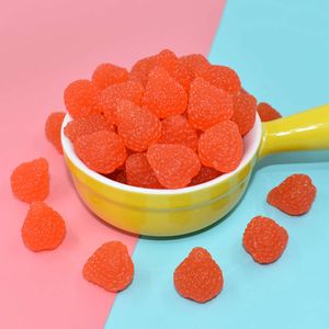 10pcs Résine 3D faux simulation aliments charmes de fraises pour les pendentifs de clés de bricolage Poupée de poupée