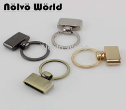 10pcs 5 couleurs 45x27 mm FOB de touche TSHAPE avec clés de 4 mm Split Kealskey Fob Hardware Accessoires Accessoires Key FOB 2103027510363