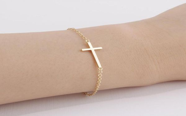 10pcs B009 Gold Silver Horizontal Sideways Cross Bracelet Simple Small Small Religious Cross Bracelet Cool Faith Christian Cross B8798551