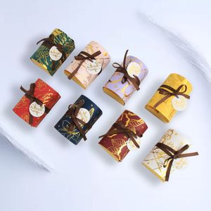 10pcs Bronzing Modèle Papier Candy Box Coeur Bijoux Favoris Cadeaux Boîte de cadeaux MERCI PACKAGE SAGS ANNIVERSAIRE DÉCORATION DE PARTÉ DE MEUX