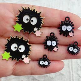 10 piezas de caricatura anime encantos lindas bolas de carbón colgante de arete de bricolaje collar de arete con llaves joyas para encontrar 240408