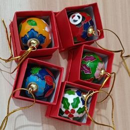 10 stks Cloisonne Filigraan Handcrafts Kleurrijke 40mm Bal Kleine Decorations Party Gunst voor gasten Gift Emaille Sleutelhanger Charms Kerstboom Opknoping Hangers Decor