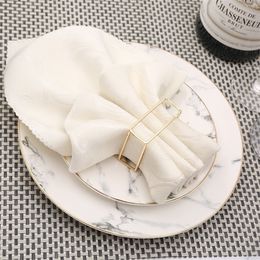 10 -stcs Creative European Hollow Square Napkin Ring Gold Napkin Buckle Wedding Hotel Set Tafel Decoratie Napkin Ring T200523